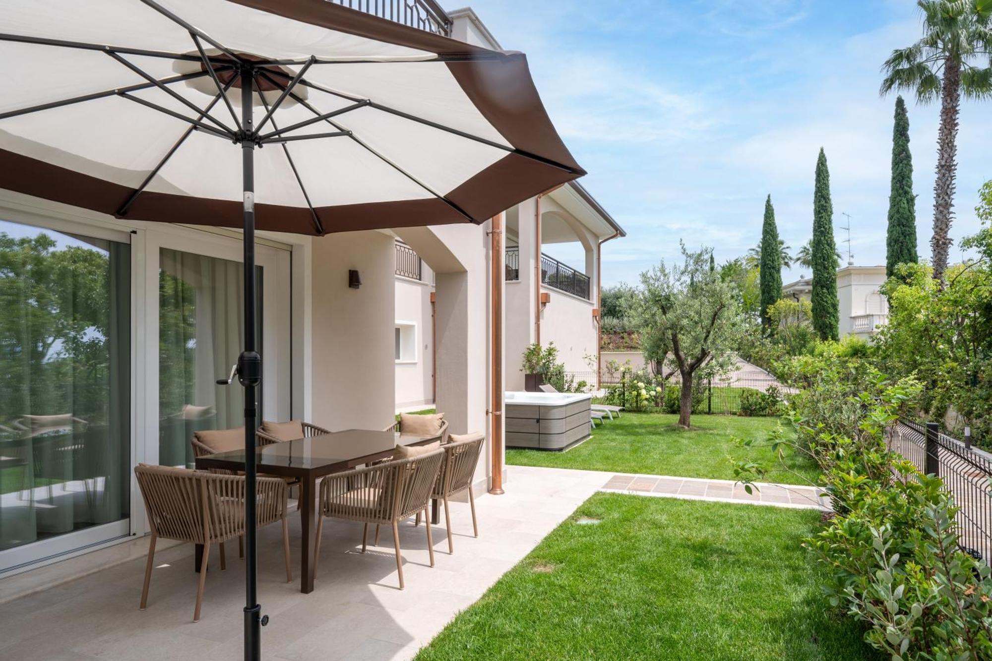 Villa Silvia Apartments San Felice del Benaco Exterior foto
