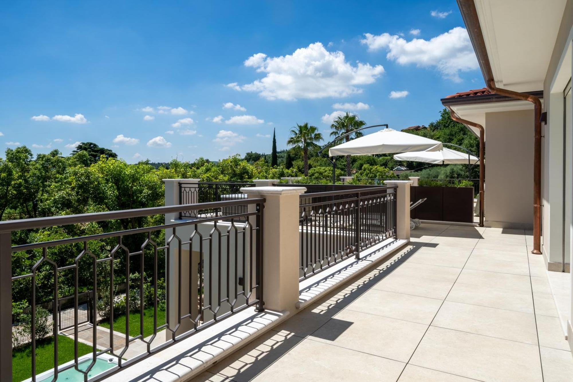 Villa Silvia Apartments San Felice del Benaco Exterior foto