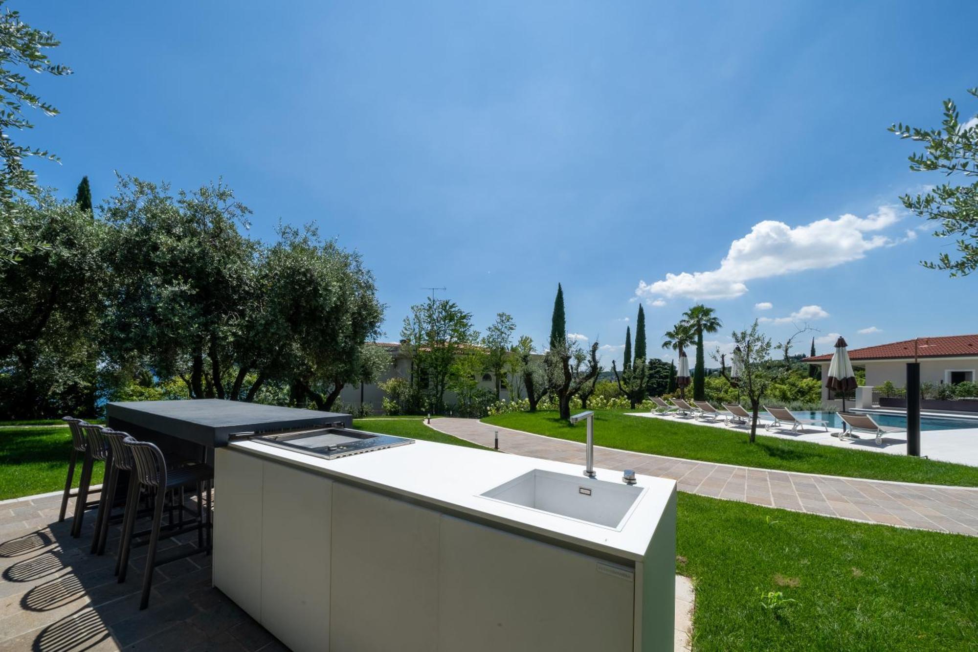 Villa Silvia Apartments San Felice del Benaco Exterior foto