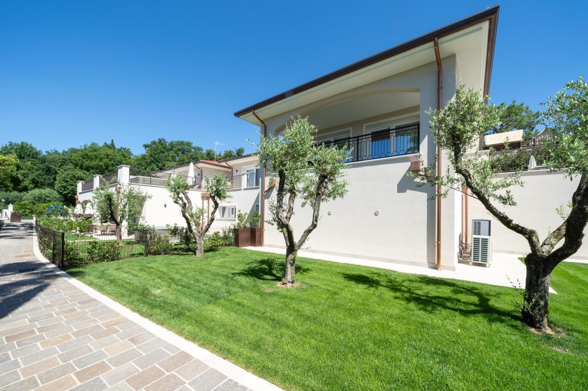 Villa Silvia Apartments San Felice del Benaco Exterior foto
